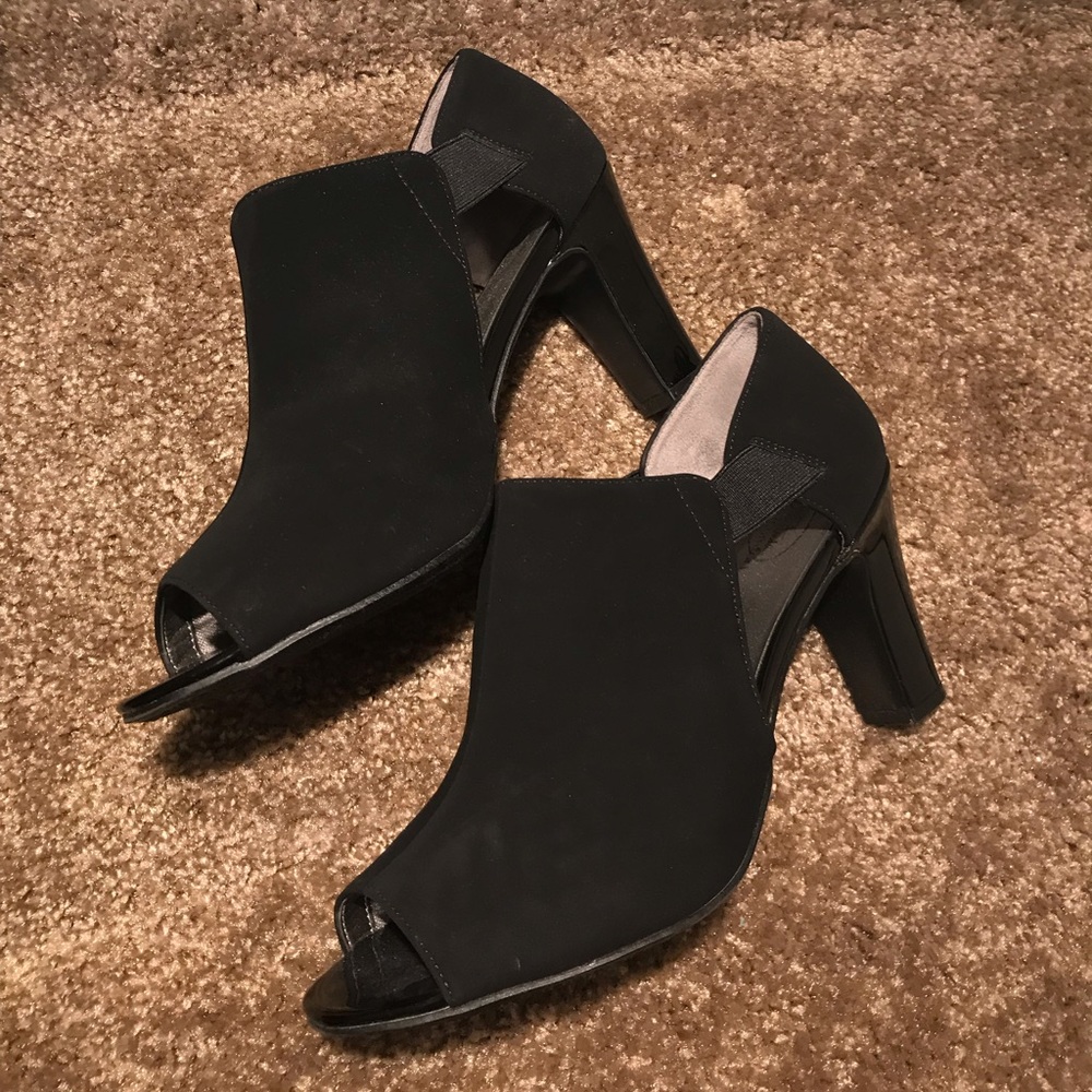 Like-new Lifestride pumps